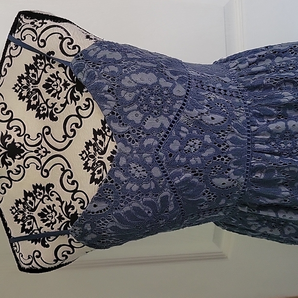 Ann Taylor Lace Overlay Sleeveless Dress - Picture 4 of 11